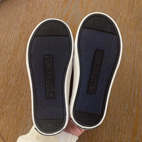 NWOT Nautica Toddler Tan Dress Shoes with White Soles - Picture 3 of 3